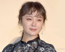 貫地谷しほり、独立後の最新ショット公開　透明感あふれる姿に反響「子を産んでのこの体型素晴らしい」「美しすぎる」