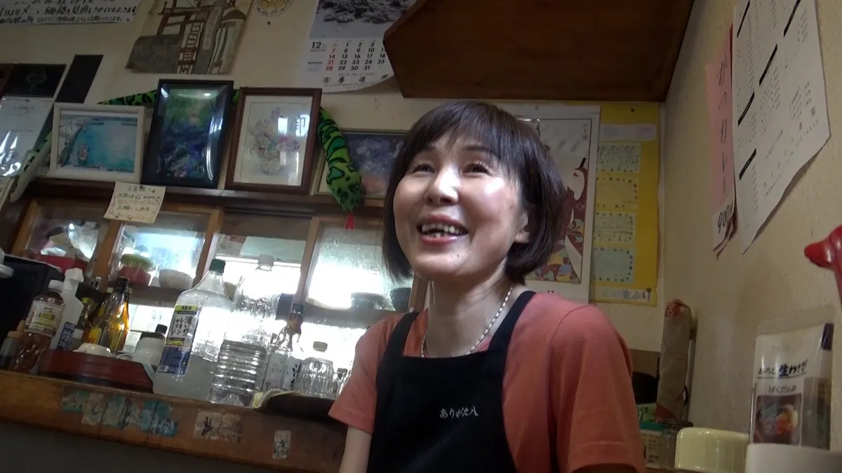 『オモウマい店』元アナウンサー、24歳で後を継いだ食事処…800円の「特製ラーメン」は約3玉の麺にチャーシュー＆目玉焼き＆とんかつ＆かき揚げ盛りだくさん