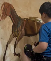 「私はこの絵に恋をしました」　5歳で絵を始め9歳でプロデビューした少年画家、“世界一”の夢と才能を支える家族のまなざし