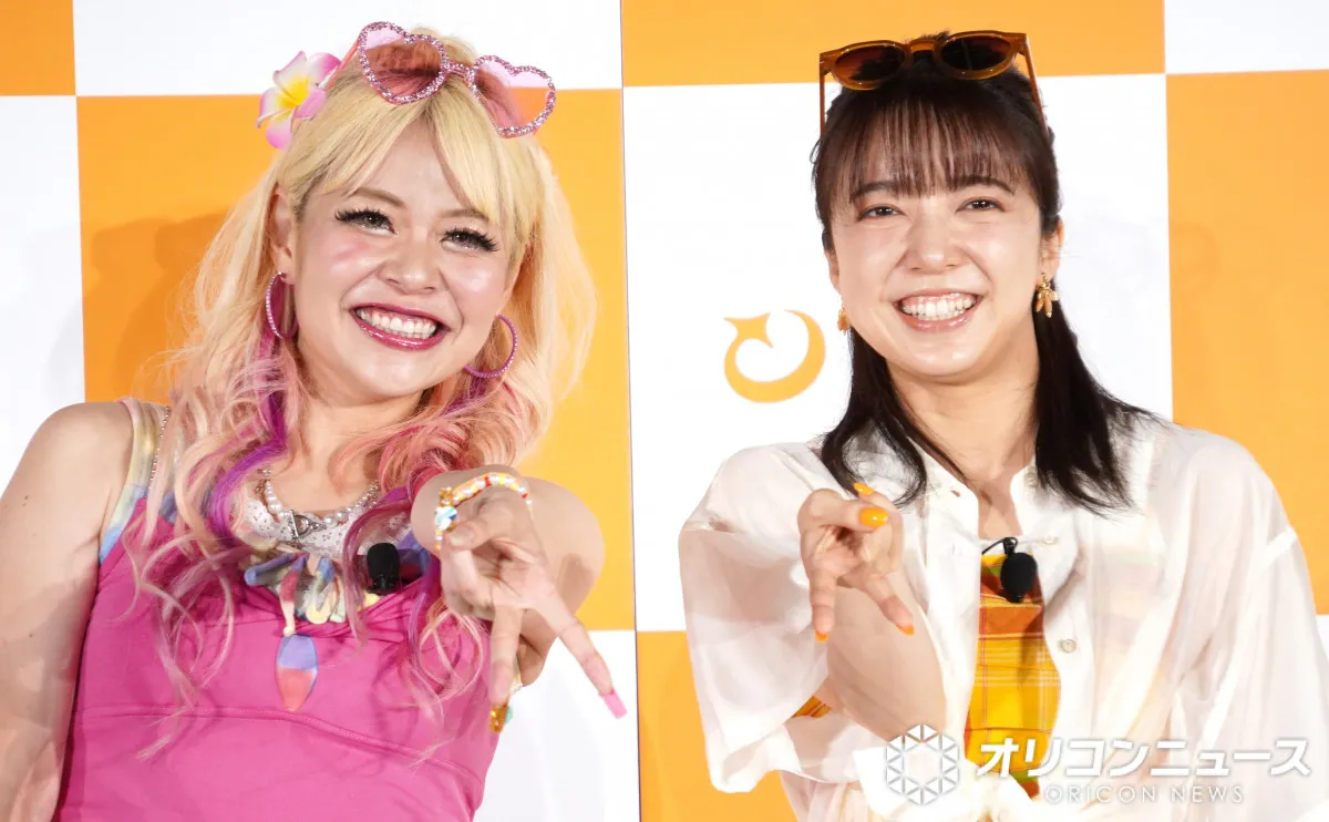 上白石萌音＆エルフ荒川、旅の安全願う巨大絵馬奉納　声を合わせて「皆の旅がもっと快適になりますように！」」
