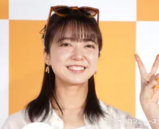 上白石萌音、ギャルネイルに挑戦「所作が難しくて…」　師匠・エルフ荒川から学ぶ