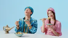 草なぎ剛＆生見愛瑠、ダブル魔人のユニット“ダブマジ”　4度目のCM共演するも「付かず離れず」の距離感