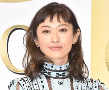 山田優、誕生日を目前に心機一転　“バッサリ”イメチェンを報告「似合ってます」「めっちゃ素敵」と反響
