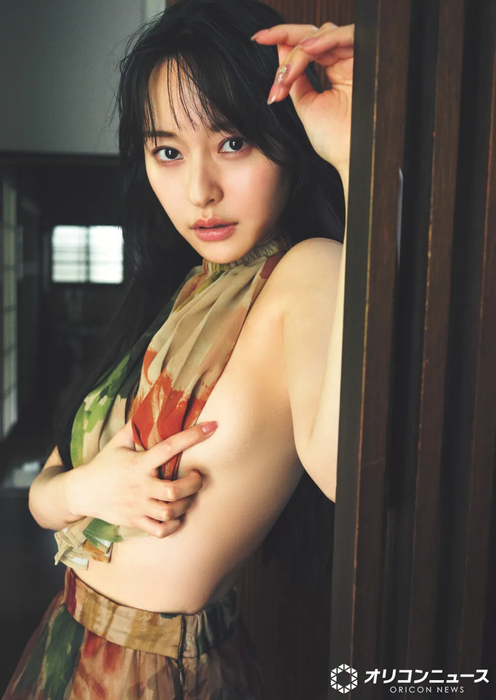 高崎かなみ、グラビア界席巻の極上スレンダーボディ　“無敵のグラドル”たるゆえんを証明