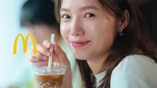 宮崎あおい、マクドナルド「アイスカフェラテ」初テレビCMに出演　アニメ名曲の替え歌のせてとびきりの笑顔