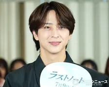 timelesz寺西拓人、ライブ中に菊池風磨から肩抱かれる　葵役の立場になり照れ笑い「僕、内田さんの役をやったんです」