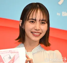 井桁弘恵、さわやかブルーのワンピース　ワールドカップで訪れたメキシコで思わぬ散財「円換算もわからないまま買って」