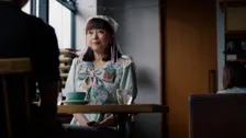 かたせ梨乃「あ～ん♡」「今夜は帰りたくない♡」に反響「ここほんと笑ったw」「これがかたせ梨乃のスゴさなのか」『夫婦と16歳』第2話【ネタバレあり】
