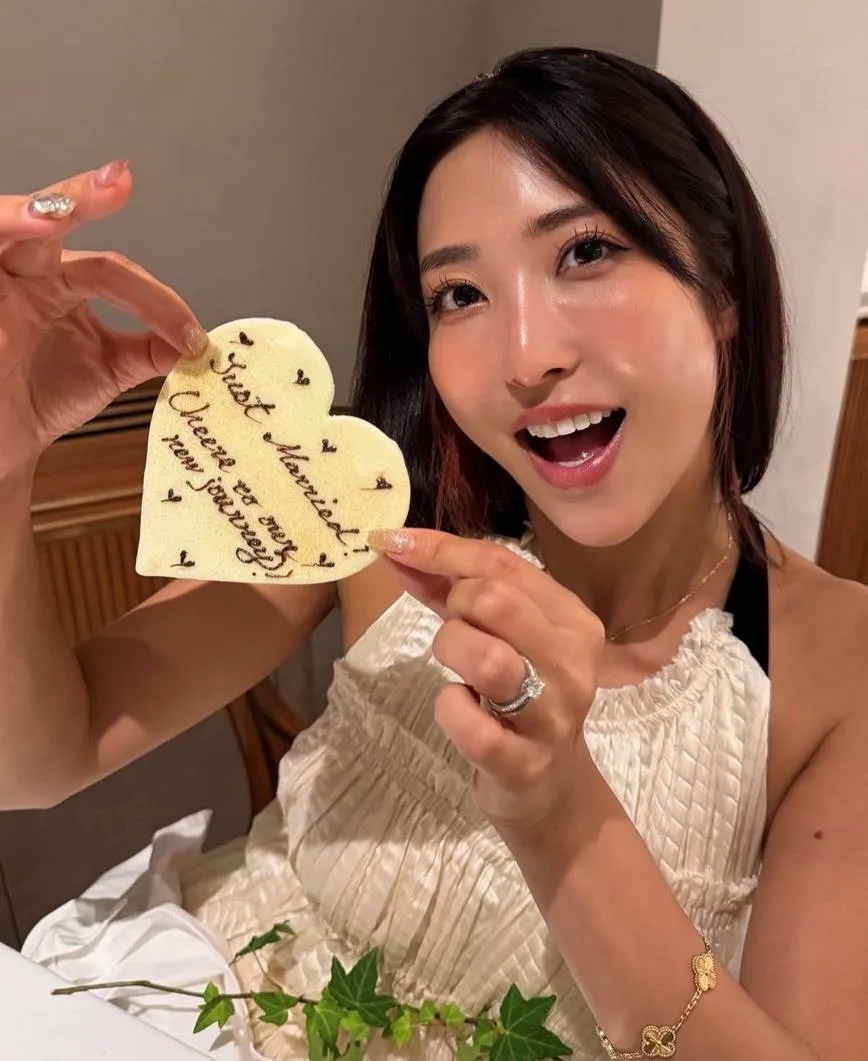 水川スミレ、結婚を発表　お相手は会社経営者　3月にセクシー女優引退…“業界”に感謝「この業界だった事を一度も後悔した事はなかったです」