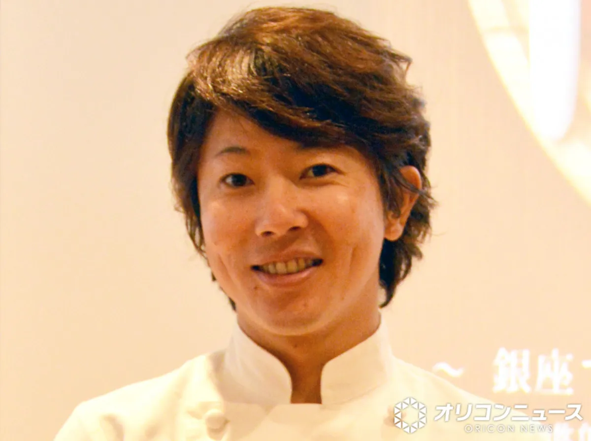 川越シェフ、お気に入りのカフェチェーンで名物グルメに舌鼓「僕の推しです」　“食べ方のこだわり”も紹介