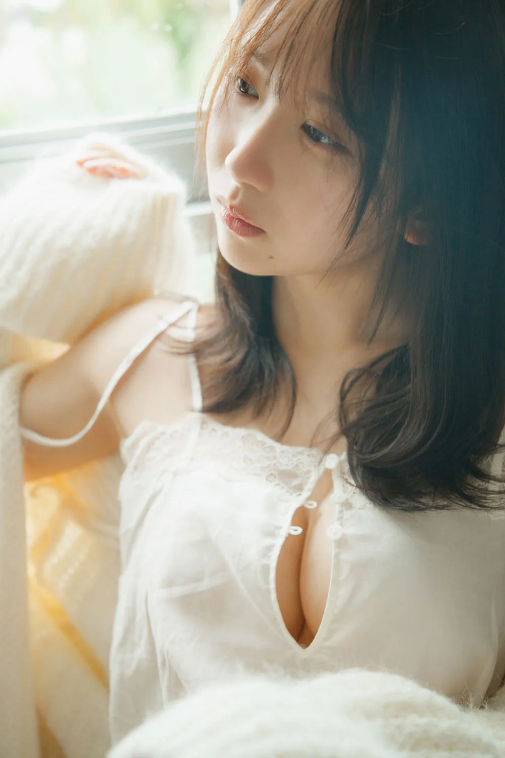 日向坂46藤嶌果歩、寝起き姿の初解禁ショット　1st写真集『果実の歩幅』