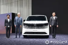 日産、新たな“ブランドメッセージ”発表「らしく走れNISSAN」　きょう発売新型『エルグランド』は「体現するモデル」