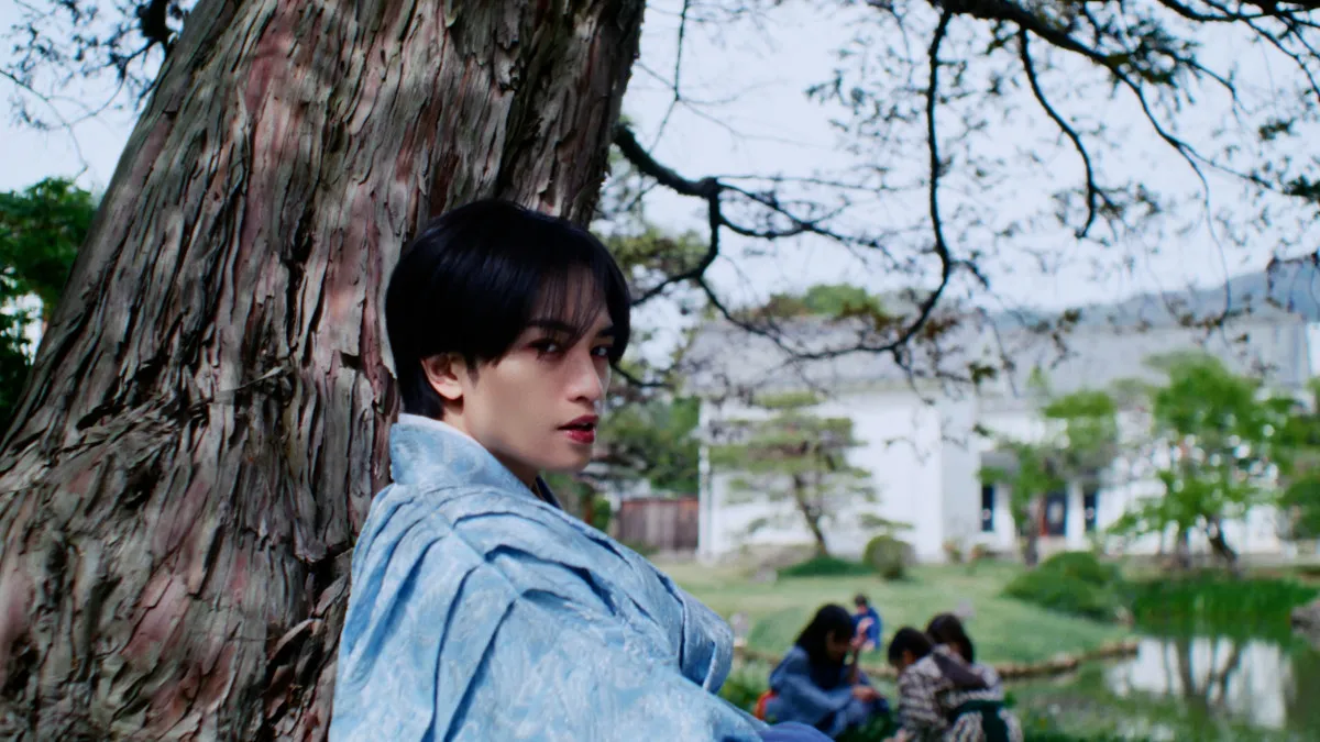 中島健人、艷やかな和装＆変身を披露　新曲「鬼事」MV公開