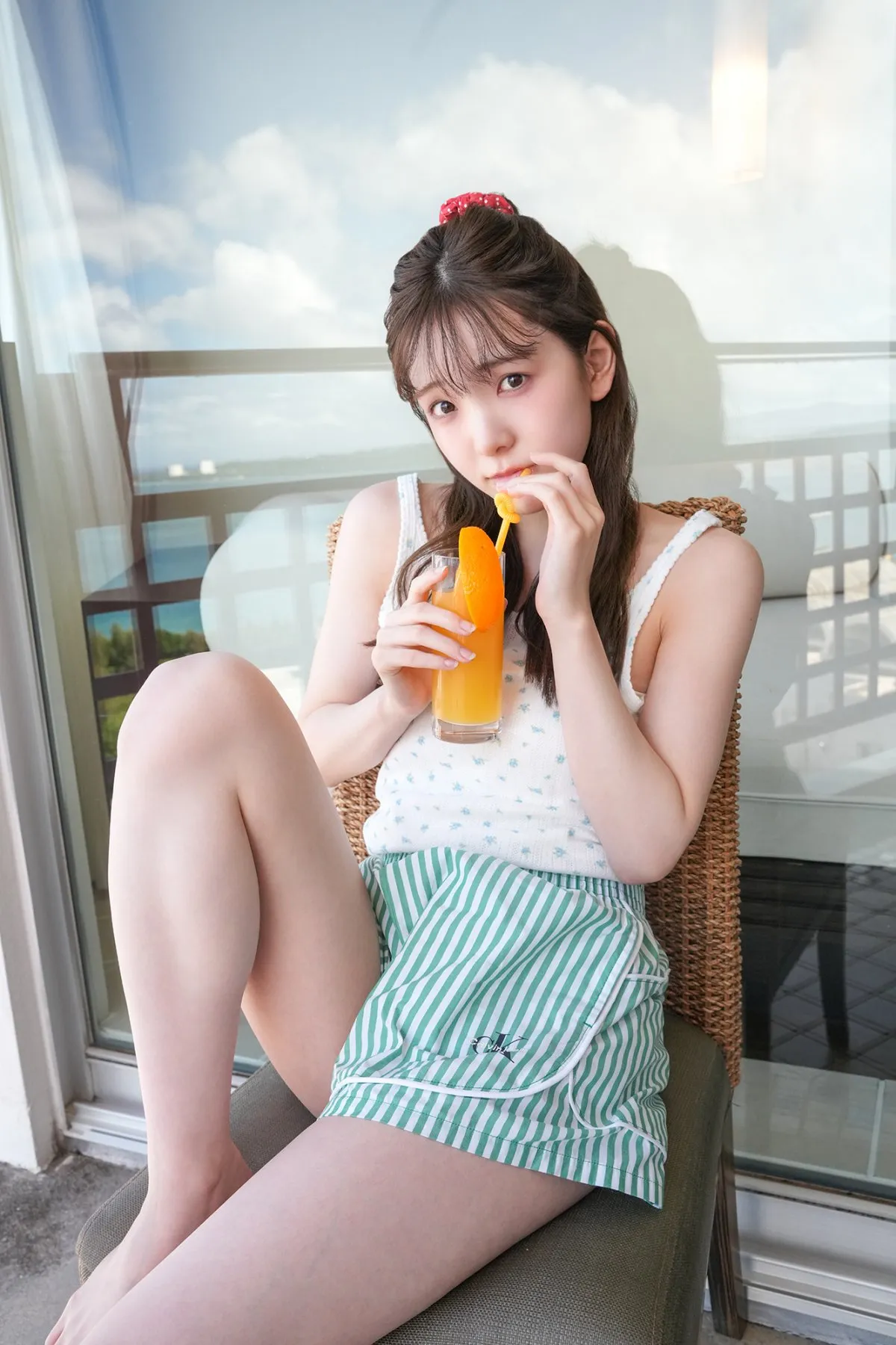 私立恵比寿中学・桜井えま、10代ラストを飾る1st写真集発売決定　沖縄を舞台に天使爛漫な魅力を凝縮「ありのままがぎゅぎゅっと詰め込まれています！」