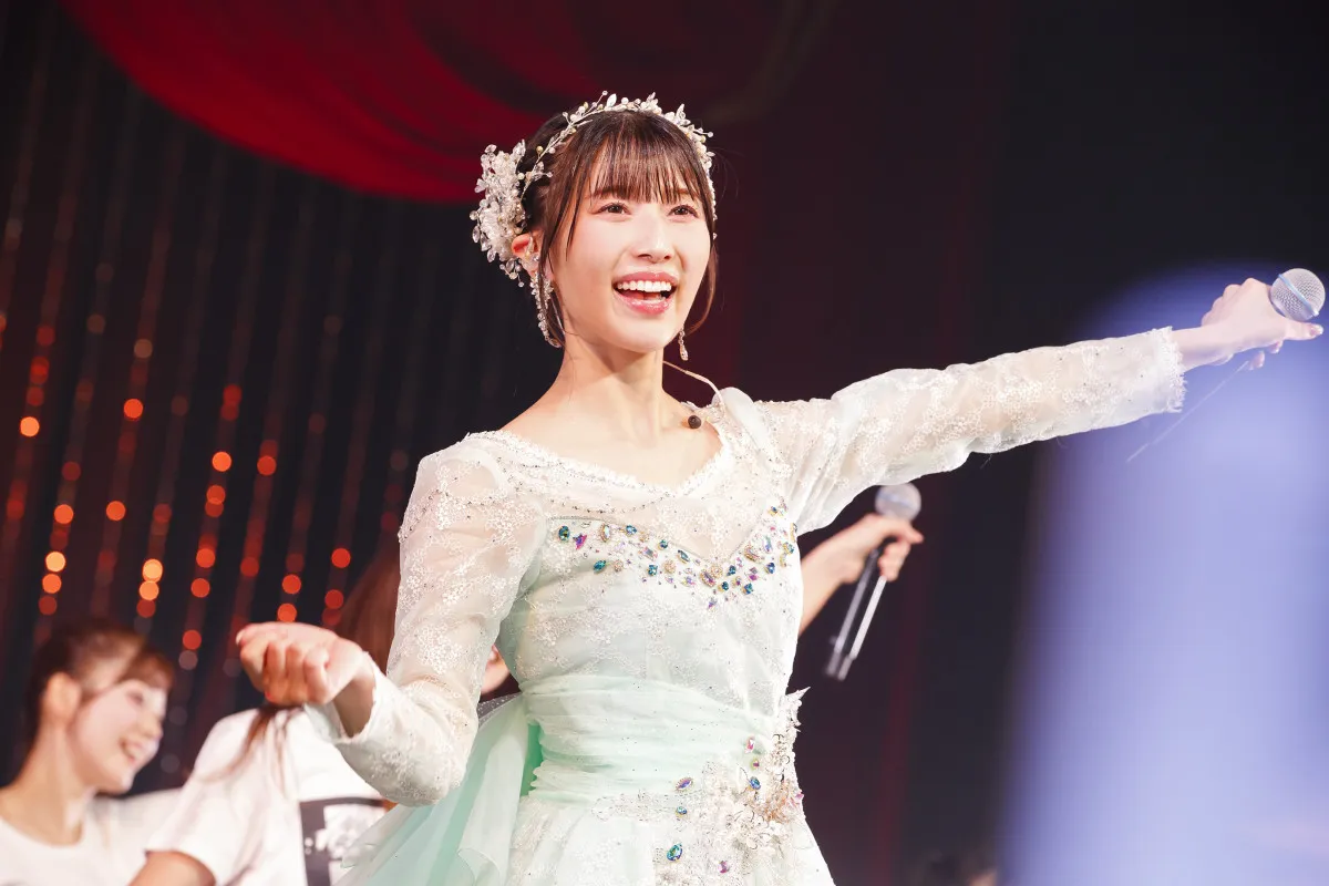 NMB48安部若菜、25歳誕生日ドレス姿でスピーチ…次の夢を語る　ゲストで市川美織も登場【卒コンレポート＆セトリ】