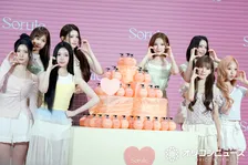 日本デビューを控えるHearts2Hearts、来日イベント登場　イェオンがジウのボブヘアへの憧れ告白