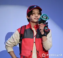 『オメガホーン』楢原聖、初演技で主演を勝ち取る　秘話を聞いた共演陣が「かわいい！」
