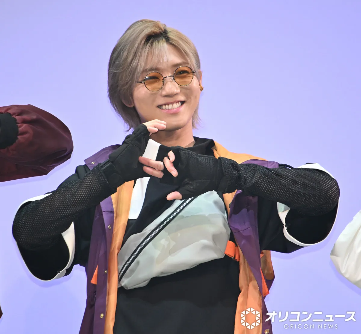 安井謙太郎、『超ギャバン』で妹役のまいきちに感謝　撮影オフショットは「全部初音のおかげです！」