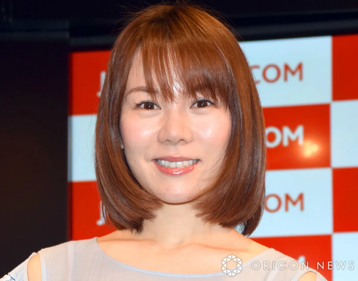 半﨑美子、“まるで植物園”のようなグリーンあふれる自宅ショットを公開「おしゃれ」「癒される」