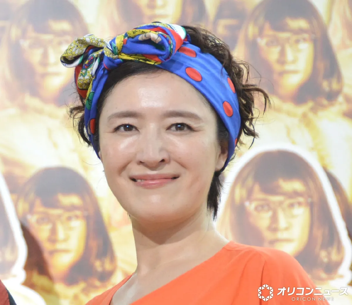 新婚1ヶ月の51歳・しゅはまはるみ、お相手と“2ショット”　左手薬指に指輪がキラリ