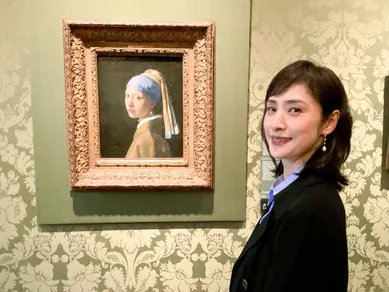 天海祐希、“14年ぶり来日”フェルメール「真珠の耳飾りの少女」とオランダで初対面「どうしても目線が…」