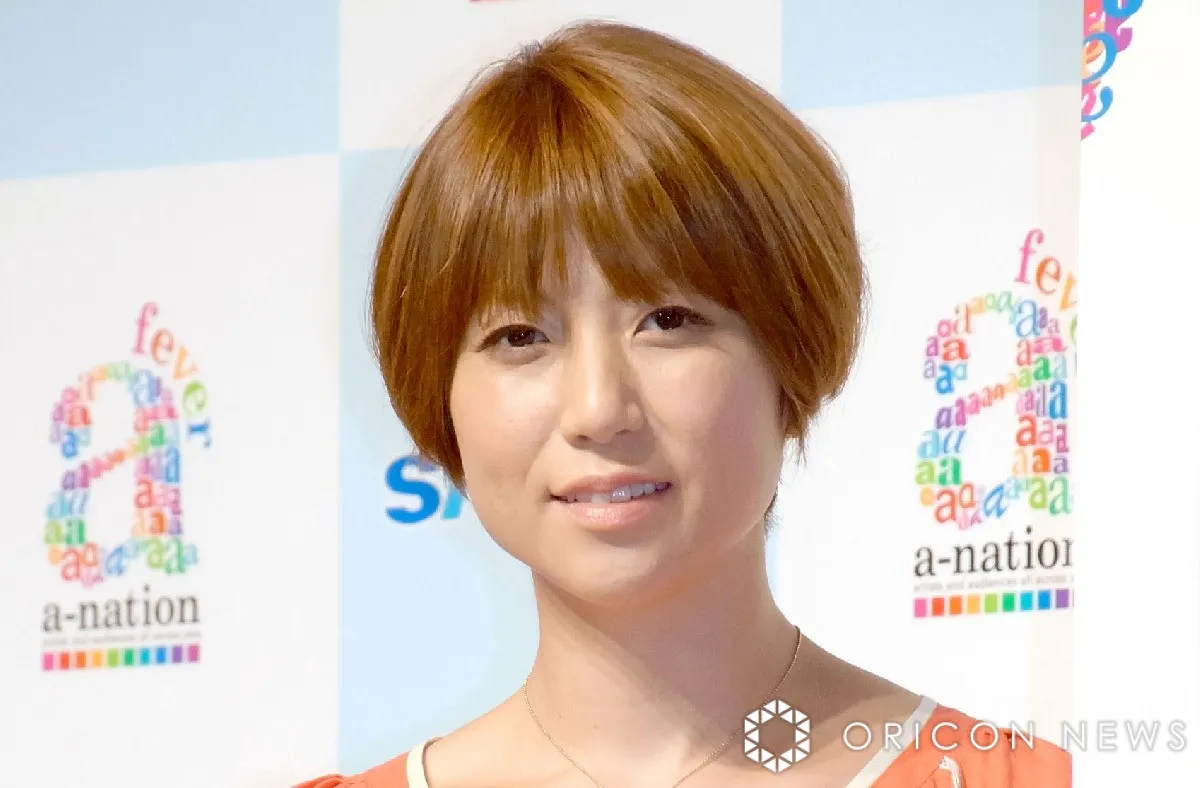 4児の母・hitomi、6歳の誕生日迎えた三男の近影を公開「可愛い～」「大きくなりましたね」