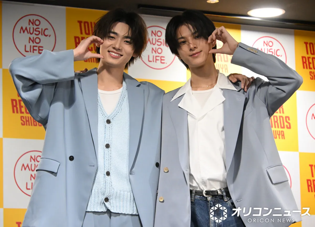 井内悠陽＆阿久根温世、ドラマ『コントラスト』ビジュアルブック発売　和気あいあいと仲良しトーク