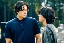 綾野剛、磯村勇斗＆末澤誠也を賞賛　“どこかおかしい”…映画『mentor』緊迫感あふれる予告＆場面写真＆コメントが公開