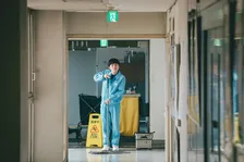 安田章大＆のん『平行と垂直』、兄妹の何気ない時間を映し出す　本編映像＆場面写真解禁