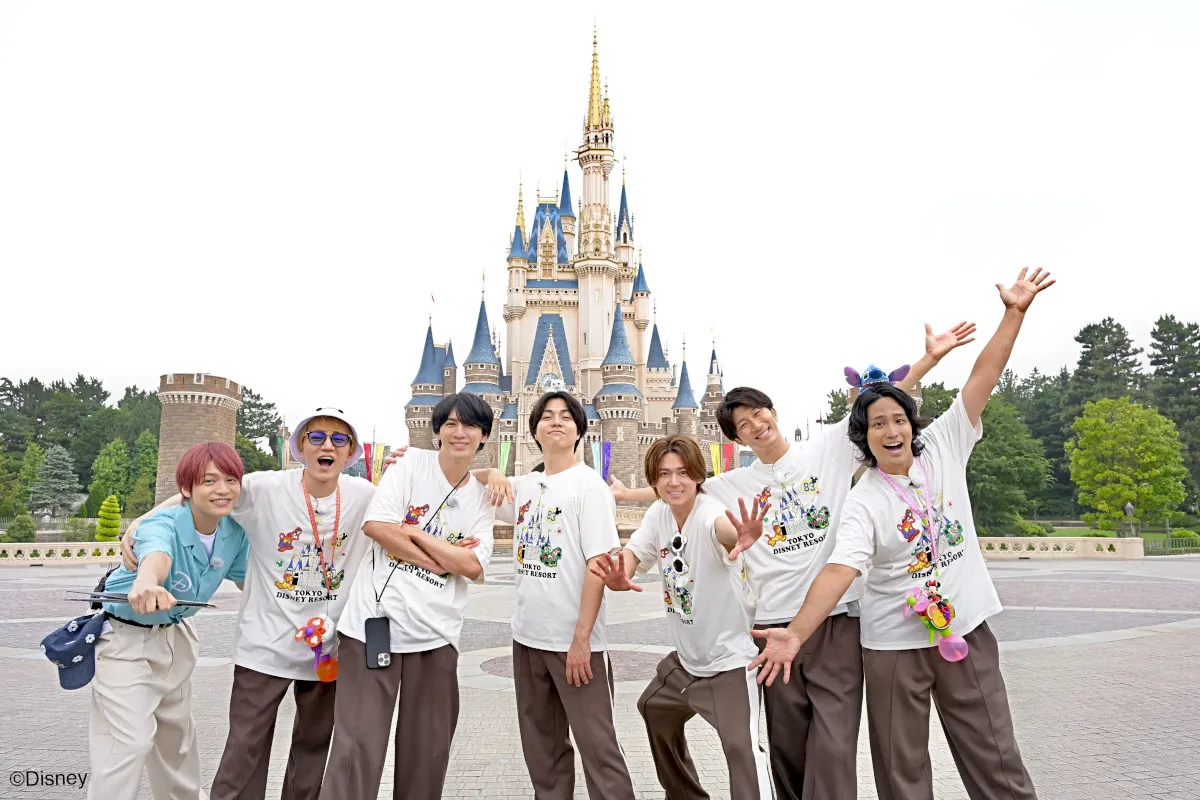 WEST.、東京ディズニーリゾートで“修学旅行”　神山智洋の誕生日サプライズで熱いシャウト
