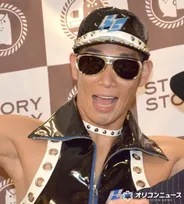 レイザーラモンHG、妻・住谷杏奈が長女との“顔出し”親子2ショット公開　韓国2人旅に反響「なんて可愛い」「姉妹みたい」