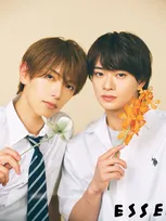 ACEes深田竜生＆浮所飛貴、お花と一緒に可憐な2ショット　“メンバー愛あふれる”インテリア事情を披露