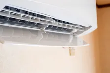 エアコン節電は「室外機」がカギも…72％が十分な対策せず　パナソニック エアーマイスターが教える“正しい手入れ方法”とは
