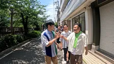 劇団ひとり、“30年来の親交”アンタッチャブルとロケ→1カ月にわたり放送へ　「人生で初めてメガネを作りたい」