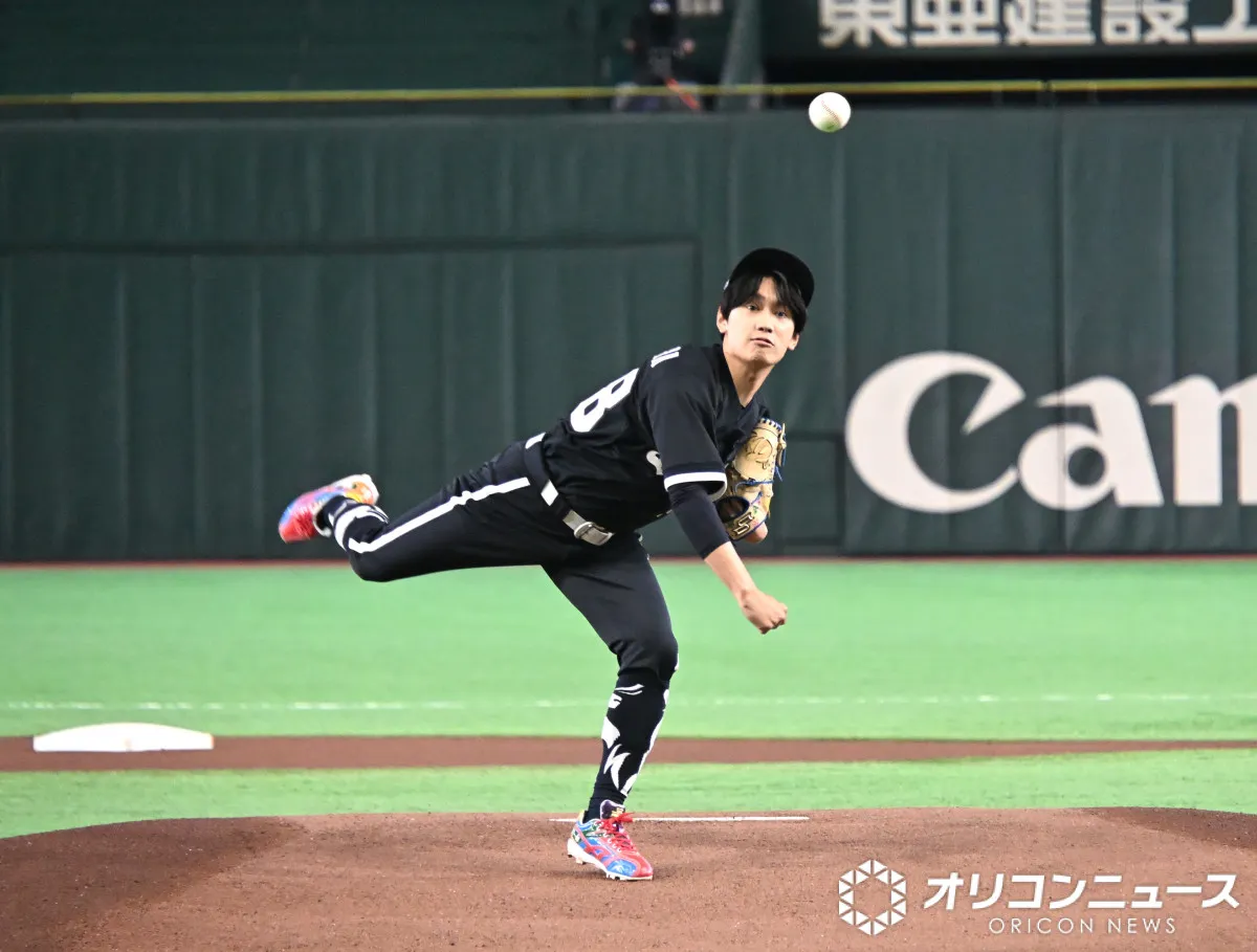 なにわ男子・藤原丈一郎、始球式でノーバンできず悔しげ　自己採点は72.8点で「ナニワにしておきます」