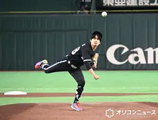 なにわ男子・藤原丈一郎、始球式でノーバンできず悔しげ　自己採点は72.8点で「ナニワにしておきます」
