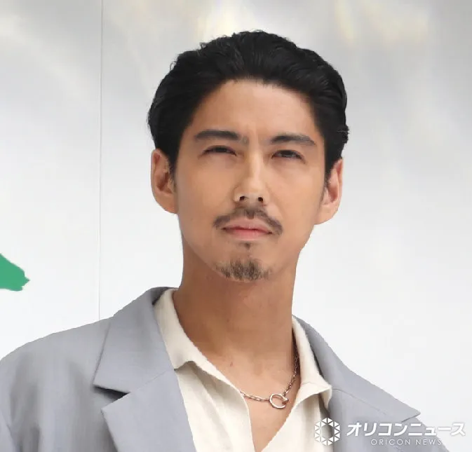 賀来賢人、熊本地震被災者へメッセージ「平穏な日々を取り戻せますように…」　出演する劇場版『TOKYO MER』公開延期伝える【令和8年熊本地震】