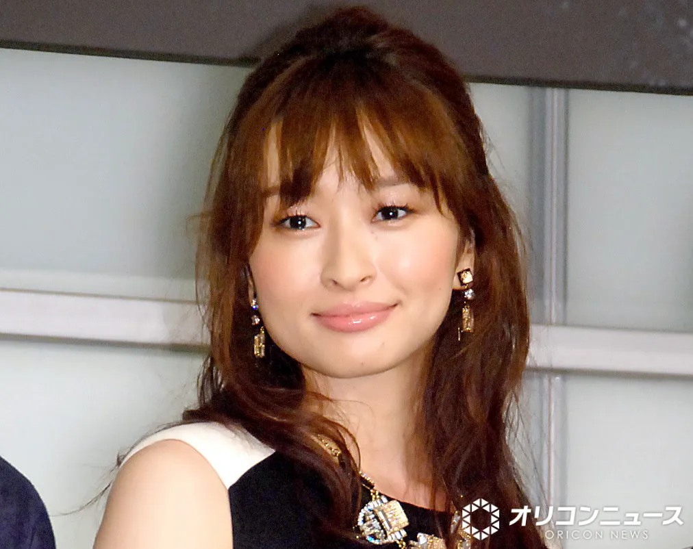 島袋寛子、SPEED30周年で当時の4ショット公開　反響相次ぐ「青春です！」