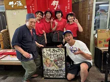 パンサー尾形『どんぶり旅』100回記念で金沢へ　豪華金箔海鮮丼＆治部煮丼を堪能