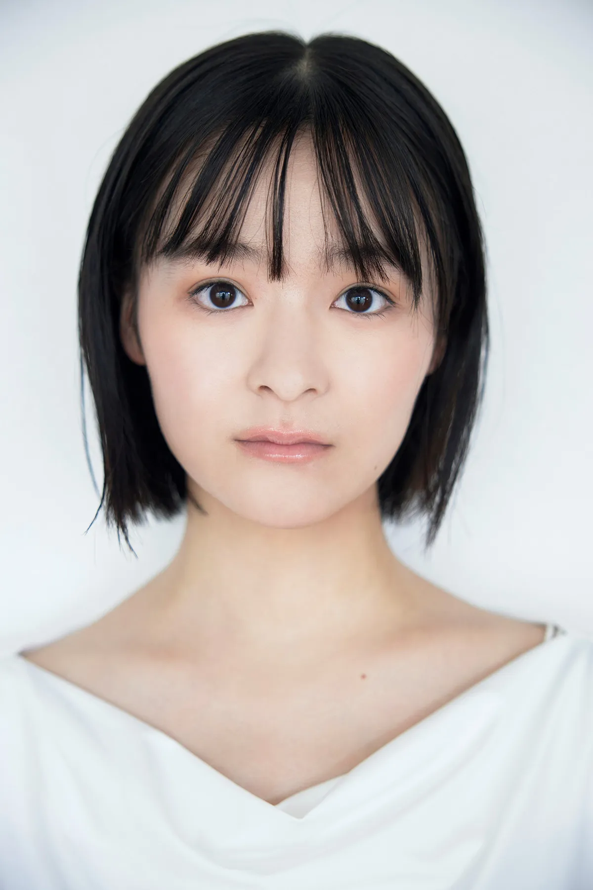 幼少期より地元・岩手でミュージカルに出演、イラストや短歌・写真などの創作活動にも挑戦している21歳・千田つむぎ「私も誰かに楽しみに待ってもらえるような作品に携われたら」