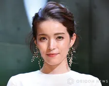 知念里奈、20歳長男が「ハンガリー国立バレエ団」に入団　ブダペストでの写真添え思いつづる「彼にたくさんのハッピーとラッキーがあるよう祈ります」