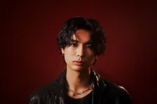 『日プ新世界』でも活躍・安達祐人、サマーチューン「just came back」リリース