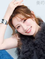 今年第1子出産の吉田朱里、30歳の美容リアル　『美的』3パターン表紙に登場