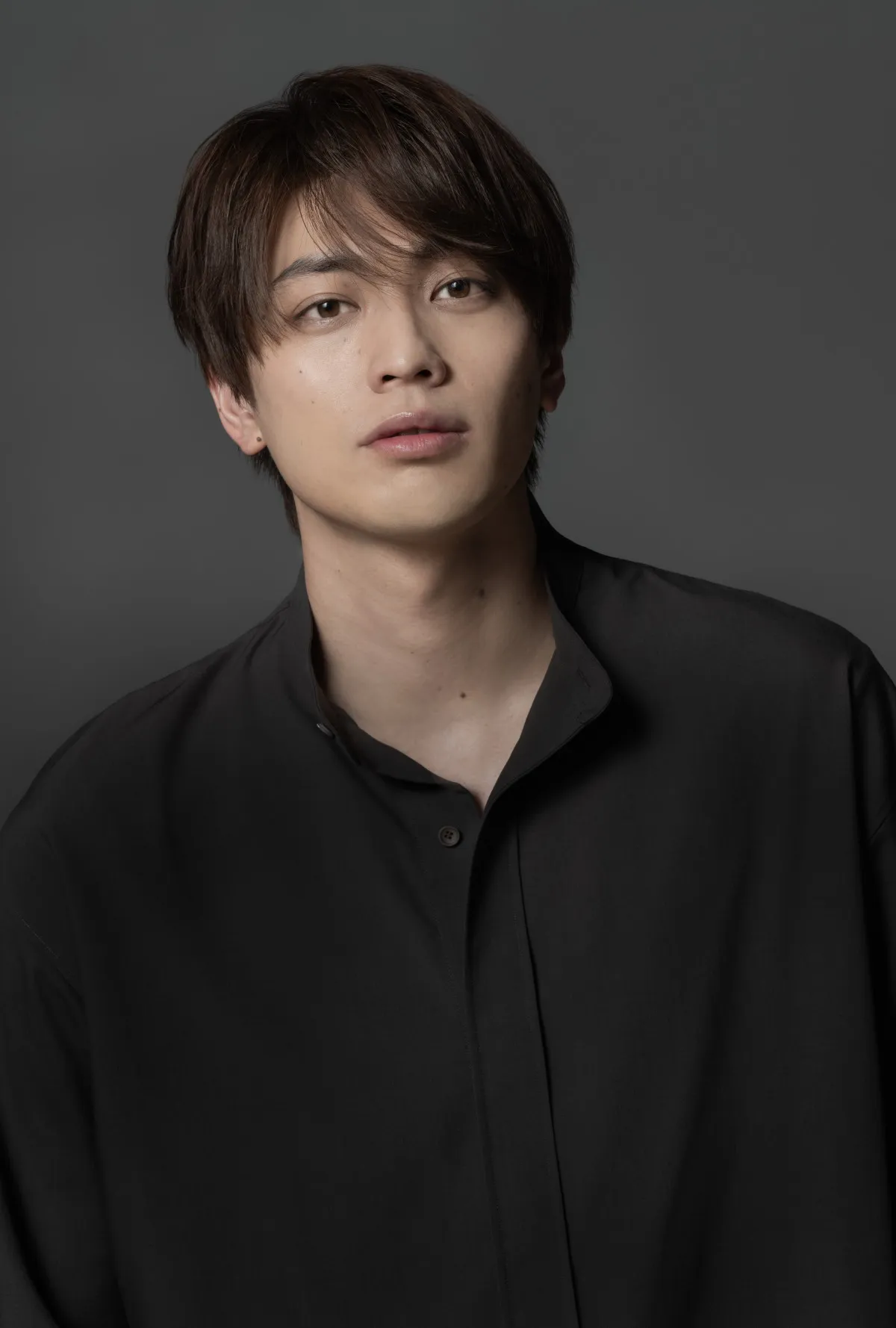 東啓介、『ブルーロック』『キングダム』『仮面ライダー』など話題作へ続々出演　190センチの体格生かし「作品ごとに全く違う自分を楽しんでいただけたら」