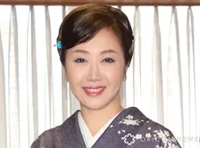 伍代夏子、台風一過の“夏子ガーデン”を披露　水滴かがやく果物に「つやっつや」「立派に実を付けてますね」と反響