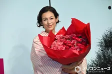 鈴木保奈美、きょう還暦迎え笑顔「60代も楽しもう」「思い残すことが無いようにやり尽くす」