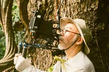 塚本晋也監督「戦争に行くとこうなる」　終戦の日に語る“戦争映画を撮る理由”