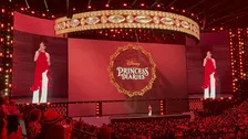 アン・ハサウェイ、D23にサプライズ登壇　『プリティ・プリンセス3』へ決意「最高の作品に」