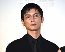 高良健吾、20年前の大人気ドラマがデビュー作　ネット反響「知らなかった！」「出てたんだ」