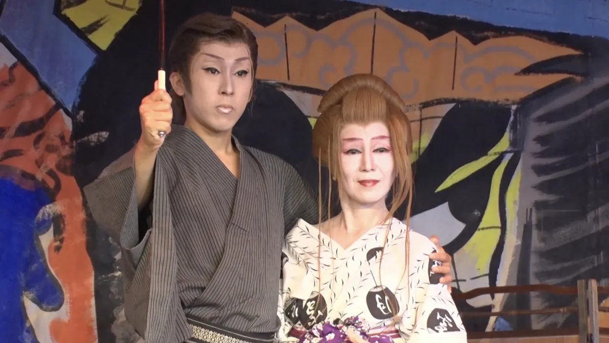 「おしめも交換します」妻60歳＆夫26歳…34歳差夫婦、妻の子どもは夫より全員“年上”　出会って1年のスピード婚を語る